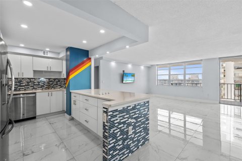 Condo in Aventura, Florida, 2 bedrooms  № 1730655 - photo 18