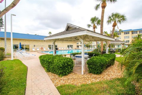 Condominio en alquiler en Longboat Key, Florida, 2 dormitorios, 105.26 m2 № 229378 - foto 11