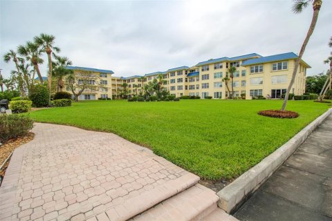 Condominio en alquiler en Longboat Key, Florida, 2 dormitorios, 105.26 m2 № 229378 - foto 18
