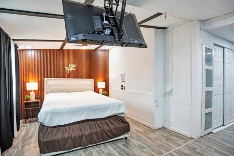 Casa en venta en Orlando, Florida, 1 dormitorio, 43.85 m2 № 2383606 - foto 18