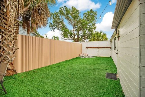 Casa en venta en Orlando, Florida, 1 dormitorio, 43.85 m2 № 2383606 - foto 19