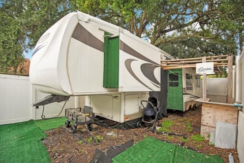 Casa en venta en Orlando, Florida, 1 dormitorio, 43.85 m2 № 2383606 - foto 26