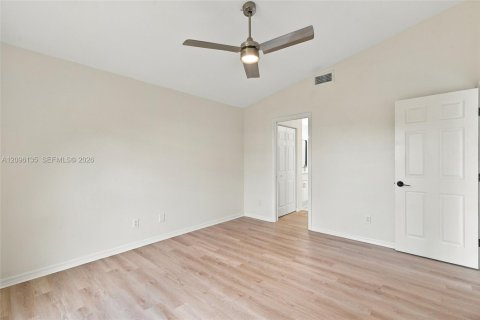 Casa en venta en Cape Coral, Florida, 4 dormitorios, 155.8 m2 № 2386924 - foto 20