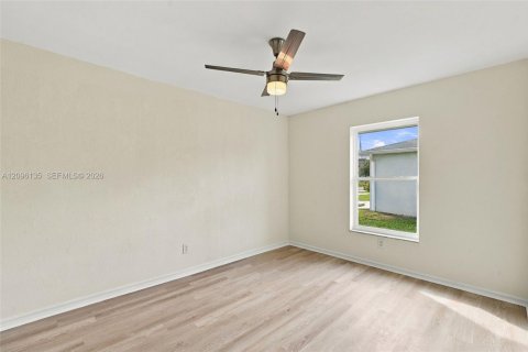 Casa en venta en Cape Coral, Florida, 4 dormitorios, 155.8 m2 № 2386924 - foto 30