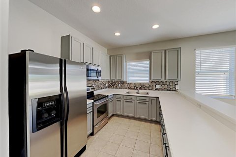 Casa en venta en Wesley Chapel, Florida, 3 dormitorios, 158.12 m2 № 2198744 - foto 7