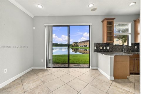 Copropriété à vendre à Saint Cloud, Floride: 4 chambres № 2384881 - photo 18