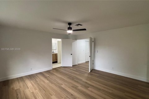 Villa ou maison à vendre à Cooper City, Floride: 4 chambres, 198.25 m2 № 2335313 - photo 27