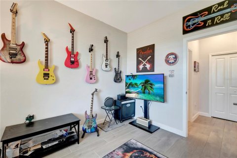 House in LORRAINE LAKES in Lakewood Ranch, Florida 3 bedrooms, 171.78 sq.m. № 1618103 - photo 26