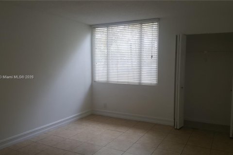 Снять в аренду кондоминиум в Коконат Крик, Флорида 1 спальня, 67.82м2, № 2013415 - фото 10