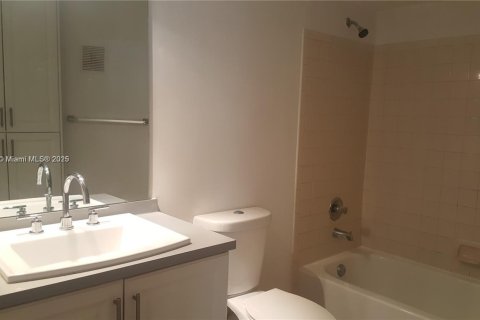 Снять в аренду кондоминиум в Коконат Крик, Флорида 1 спальня, 67.82м2, № 2013415 - фото 13