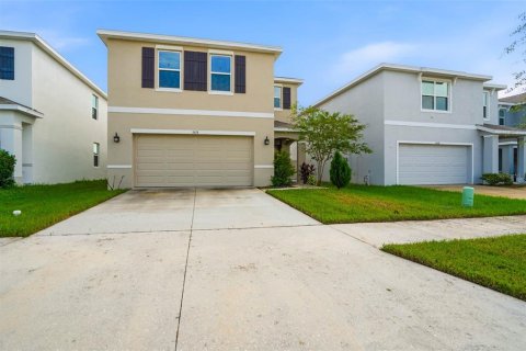 Villa ou maison à Wesley Chapel, Floride 4 chambres, 210.05 m2 № 2411469