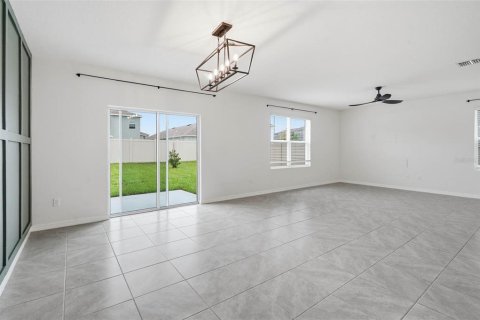 Villa ou maison à vendre à Wesley Chapel, Floride: 4 chambres, 210.05 m2 № 2411469 - photo 16
