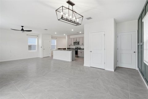 Villa ou maison à vendre à Wesley Chapel, Floride: 4 chambres, 210.05 m2 № 2411469 - photo 17