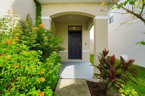 Villa ou maison à vendre à Wesley Chapel, Floride: 4 chambres, 210.05 m2 № 2411469 - photo 5