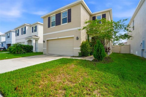 Villa ou maison à vendre à Wesley Chapel, Floride: 4 chambres, 210.05 m2 № 2411469 - photo 4