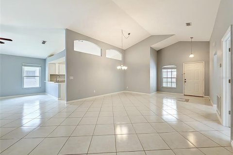 Casa en venta en Clermont, Florida, 2 dormitorios, 155.98 m2 № 2129283 - foto 9