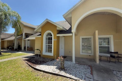 Villa ou maison à louer à Kissimmee, Floride: 2 chambres, 79.34 m2 № 2432611 - photo 26