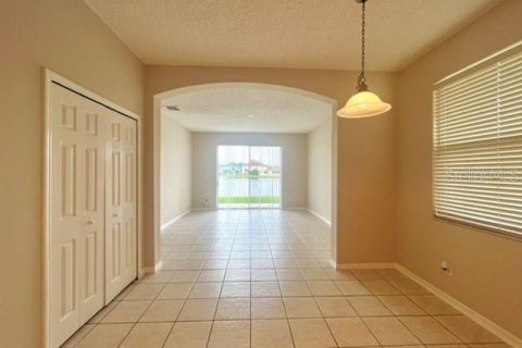 Casa en alquiler en Orlando, Florida, 4 dormitorios, 183.2 m2 № 1788032 - foto 8