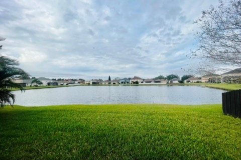 Casa en alquiler en Orlando, Florida, 4 dormitorios, 183.2 m2 № 1788032 - foto 9
