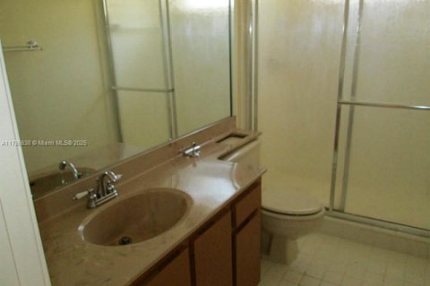 Adosado en venta en Miami, Florida, 2 dormitorios, 133.78 m2 № 1711991 - foto 21