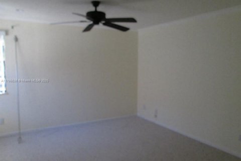 Adosado en venta en Miami, Florida, 2 dormitorios, 133.78 m2 № 1711991 - foto 15