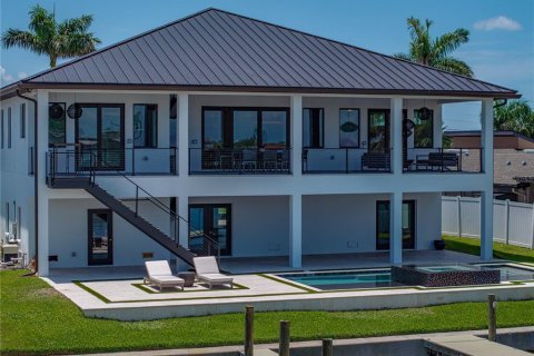 Купить виллу или дом в Сент-Питерсберг, Флорида 6 комнат, 287.35м2, № 1815708 - фото 8