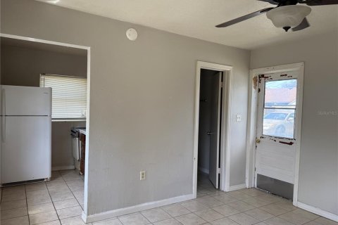 Appartement à louer à Eustis, Floride: 1 chambre, 55.74 m2 № 1625373 - photo 12