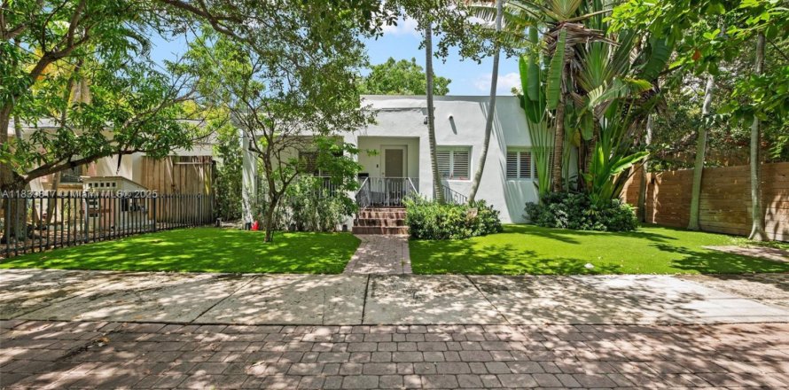 Casa en Miami, Florida 2 dormitorios, 101.45 m2 № 1830909