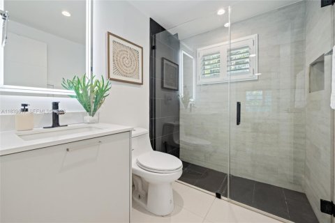 Купить виллу или дом в Майами, Флорида 2 спальни, 101.45м2, № 1830909 - фото 12