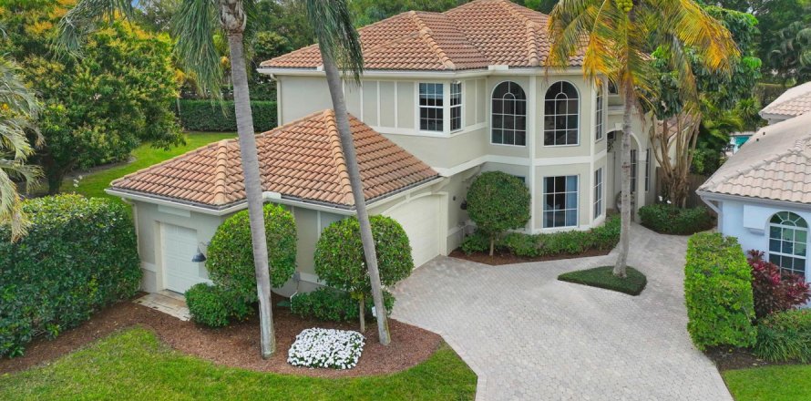 House in Wellington, Florida 3 bedrooms, 222.04 sq.m. № 2184513