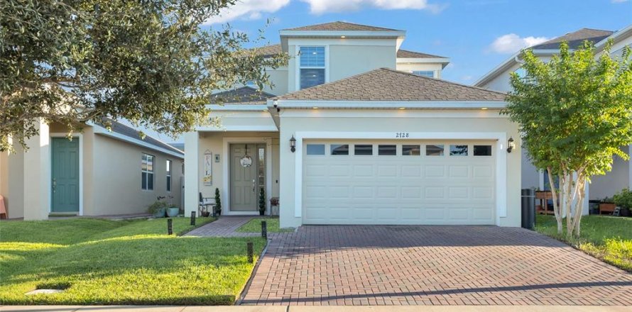House in Kissimmee, Florida 4 bedrooms, 230.49 sq.m. № 2390980