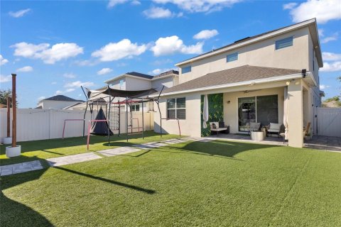 House in Kissimmee, Florida 4 bedrooms, 230.49 sq.m. № 2390980 - photo 30