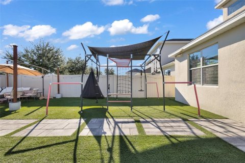 House in Kissimmee, Florida 4 bedrooms, 230.49 sq.m. № 2390980 - photo 27