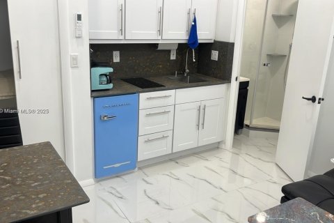 Apartamento en alquiler en Miami Beach, Florida № 1954103 - foto 4