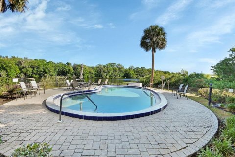 Condominio en venta en DeLand, Florida, 2 dormitorios, 117.06 m2 № 1670287 - foto 4