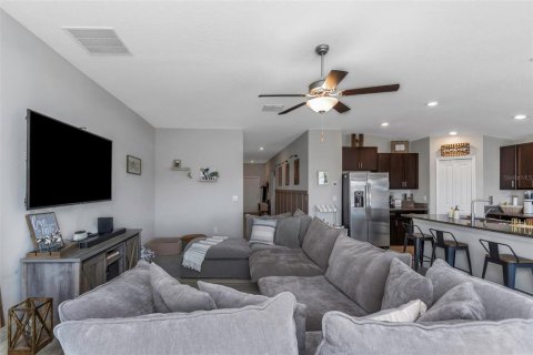 House in Sun City Center, Florida 4 bedrooms, 179.77 sq.m. № 1732287 - photo 11