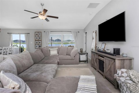 House in Sun City Center, Florida 4 bedrooms, 179.77 sq.m. № 1732287 - photo 14
