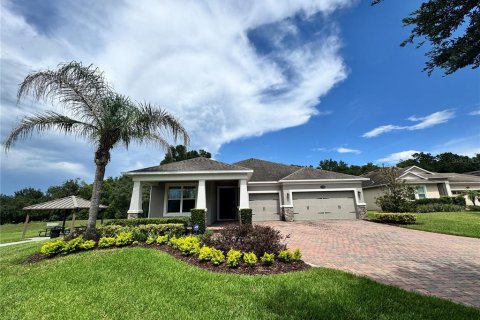 Villa ou maison à Sorrento, Floride 4 chambres, 213.68 m2 № 2166965