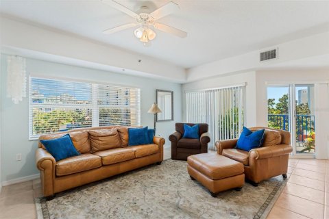 Condo in New Smyrna Beach, Florida, 3 bedrooms  № 1526651 - photo 4