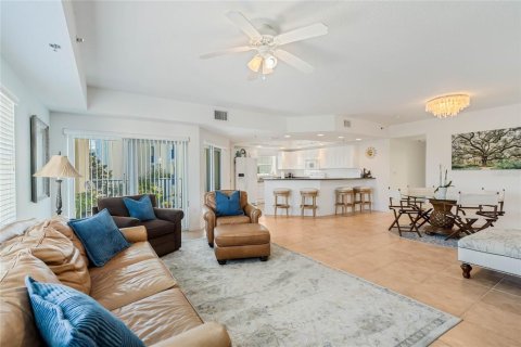 Condo in New Smyrna Beach, Florida, 3 bedrooms  № 1526651 - photo 2