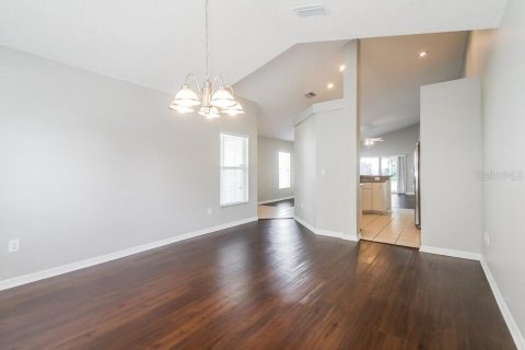 House in Riverview, Florida 3 bedrooms, 153.85 sq.m. № 1902775 - photo 4