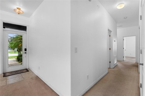 Villa ou maison à vendre à Orlando, Floride: 4 chambres, 196.4 m2 № 2402842 - photo 10