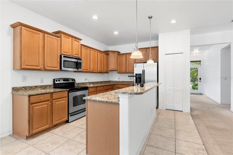 Villa ou maison à vendre à Orlando, Floride: 4 chambres, 196.4 m2 № 2402842 - photo 16