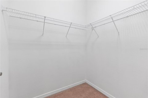 Villa ou maison à vendre à Orlando, Floride: 4 chambres, 196.4 m2 № 2402842 - photo 25