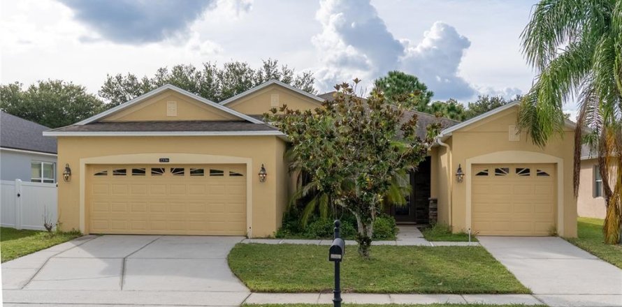 Villa ou maison à Orlando, Floride 4 chambres, 196.4 m2 № 2402842