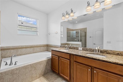 Villa ou maison à vendre à Orlando, Floride: 4 chambres, 196.4 m2 № 2402842 - photo 27