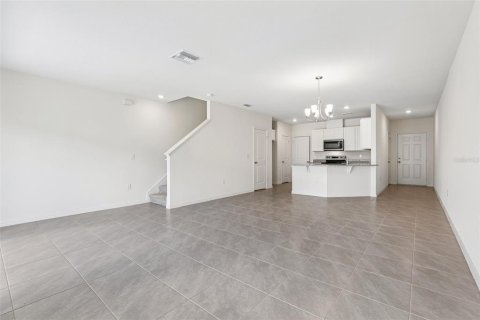 Townhouse in Lake Wales, Florida 3 bedrooms, 144.65 sq.m. № 2379404 - photo 4