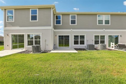 Townhouse in Lake Wales, Florida 3 bedrooms, 144.65 sq.m. № 2379404 - photo 14