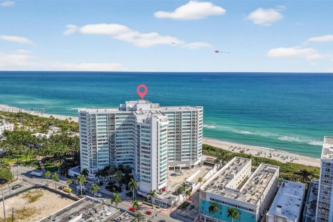Condo in Miami Beach, Florida, 2 bedrooms  № 2387827