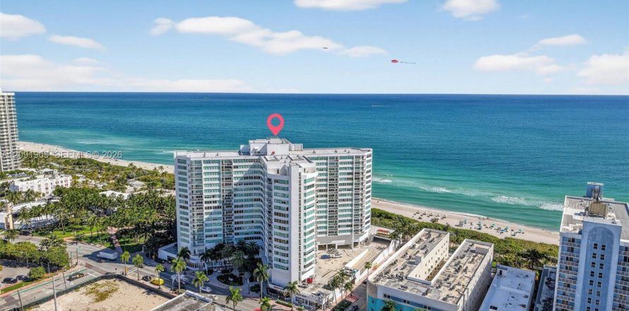 Condo in Miami Beach, Florida, 2 bedrooms № 2387827